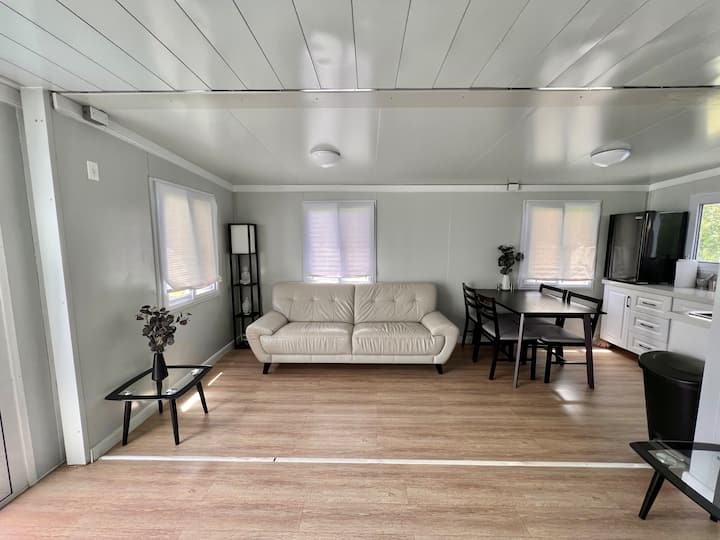 Tiny home off grid